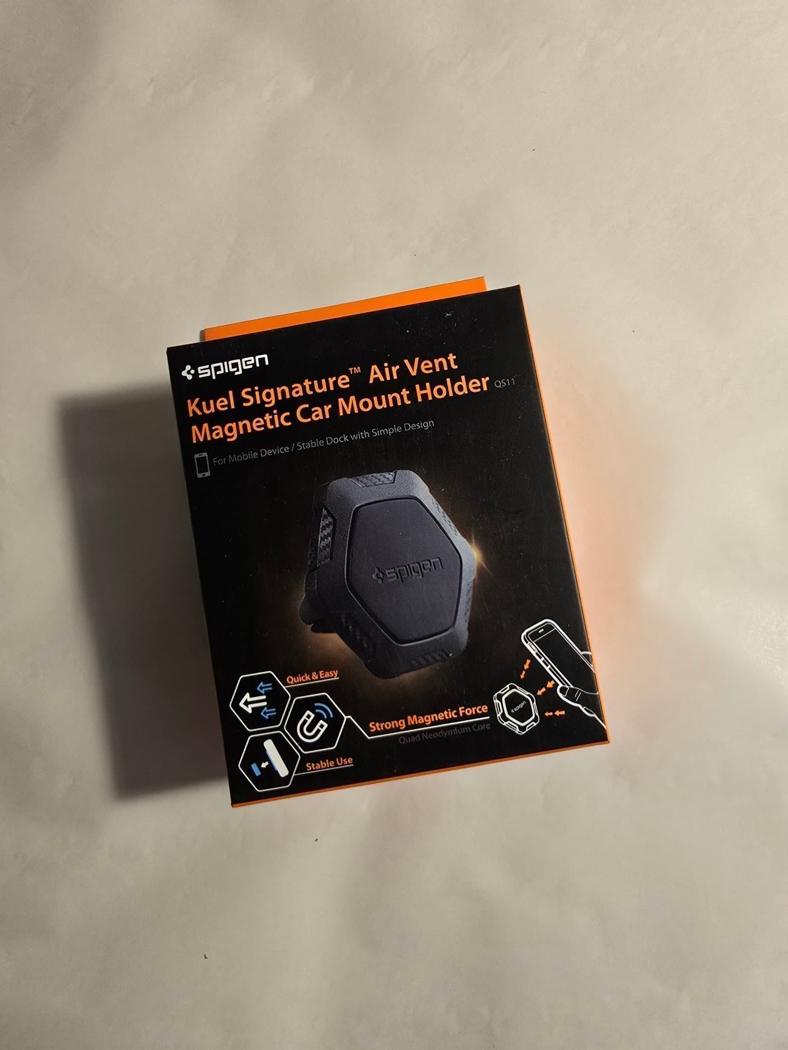 Spigen Qs11 Air Vent Magnetisk Mobilhållare