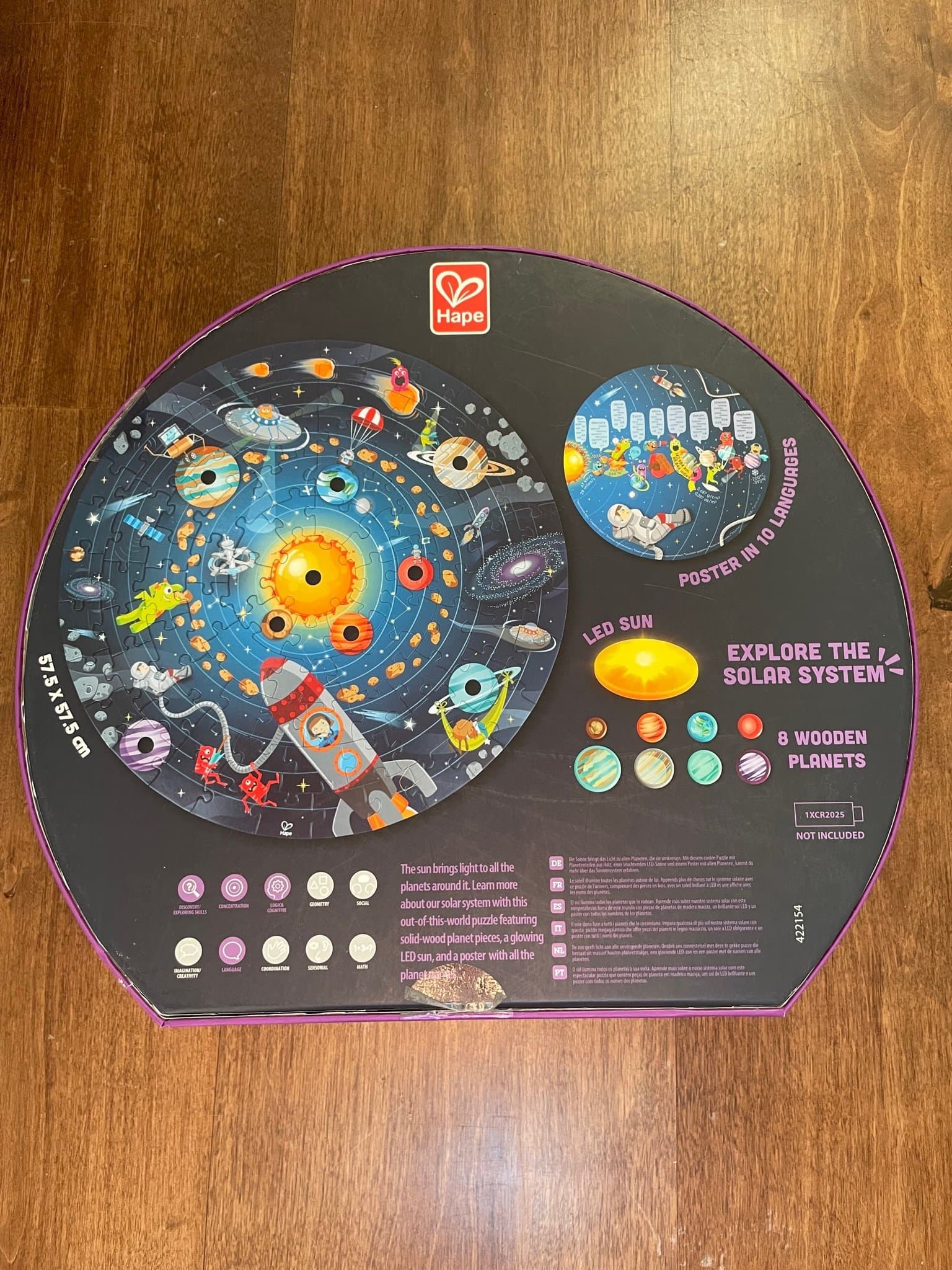 Hape Solsystem Pussel med LED-sol och träplaneter