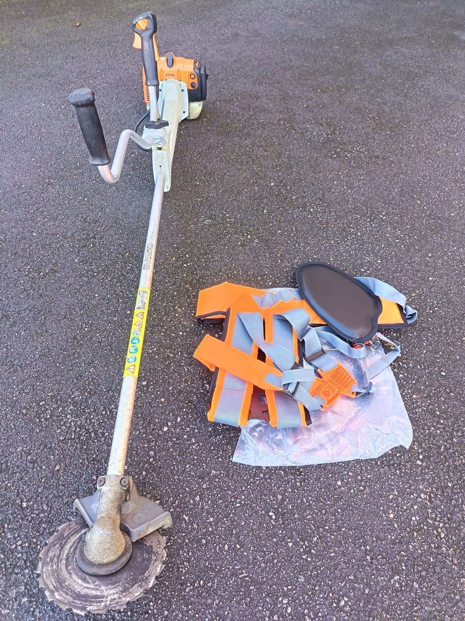 Stihl FS 300 Röjsåg med sele