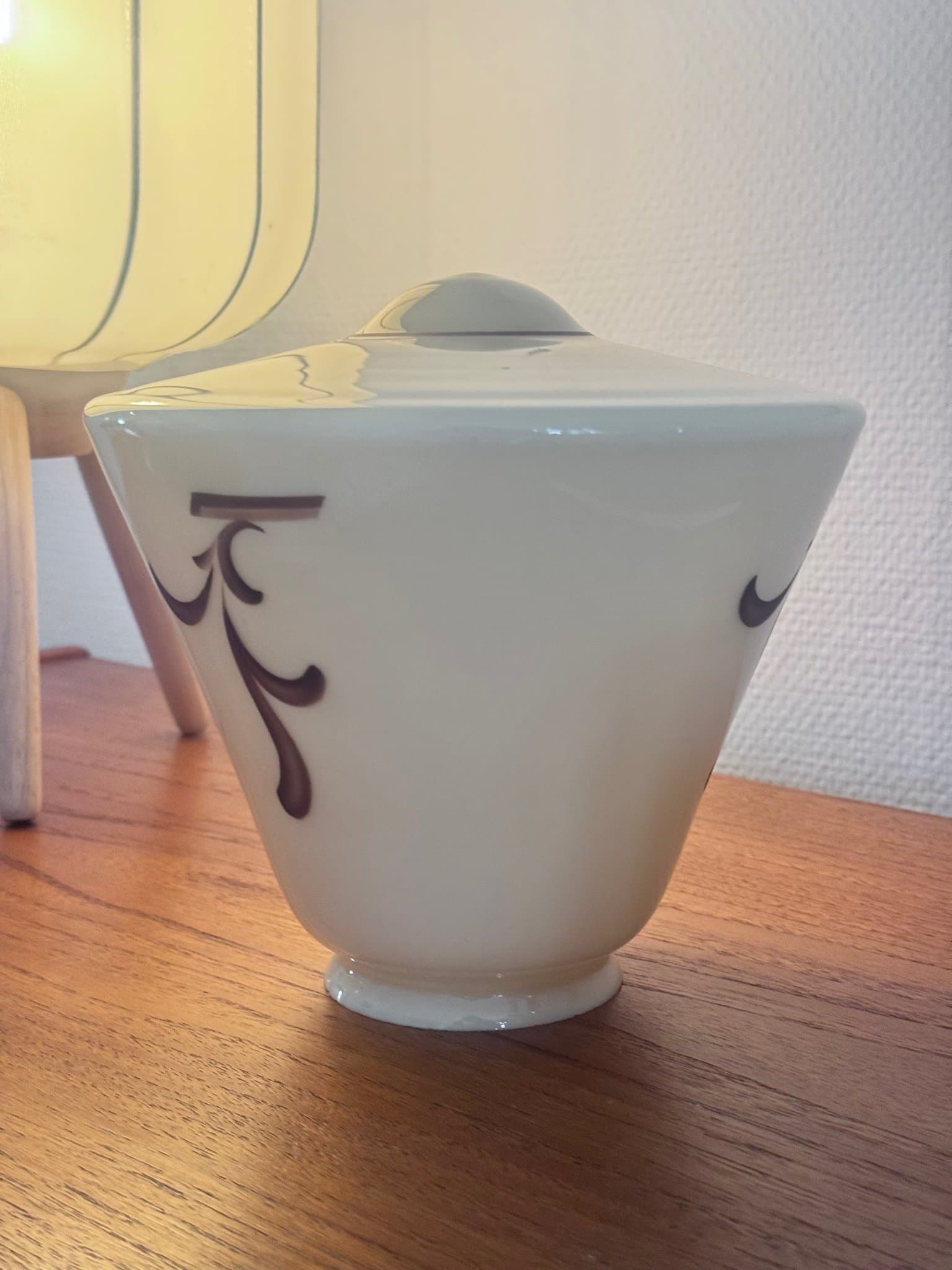 Art Deco-taklampa