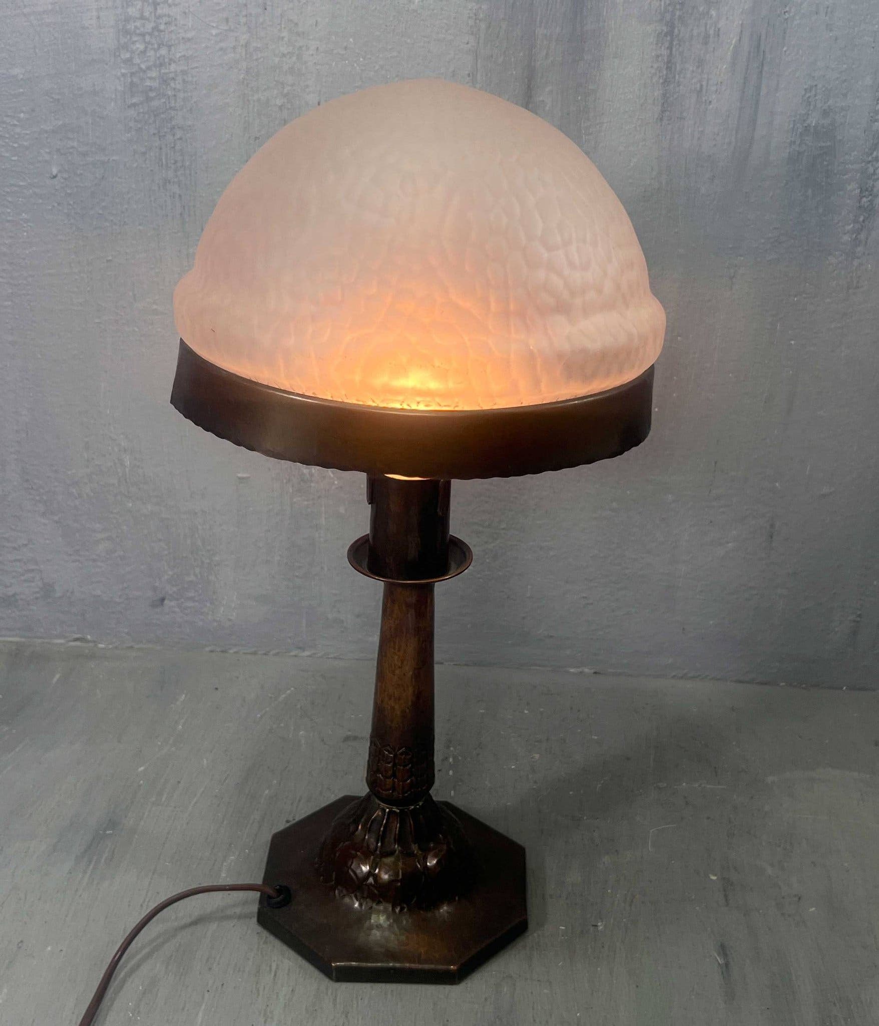 BORDSLAMPA STRINDBERGLAMPA LAMPA 1900-TALETS ANDRA HÄLFTE