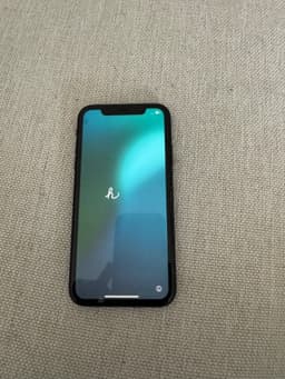 iPhone XR i bra skick utan skador