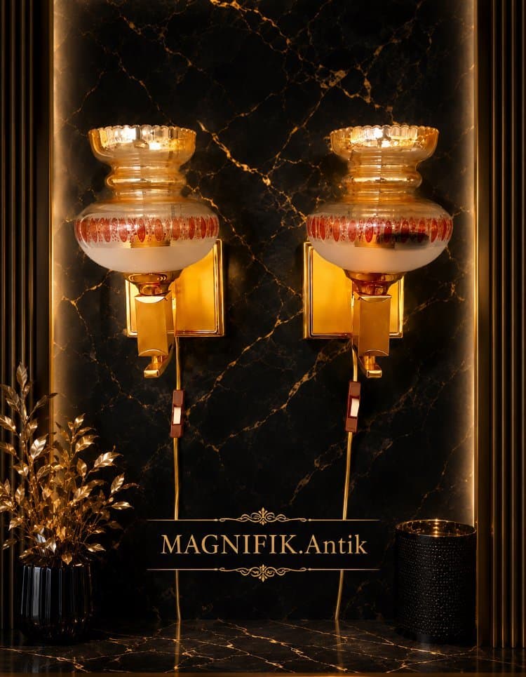 Vägglampor i mässing och glas, 2 st