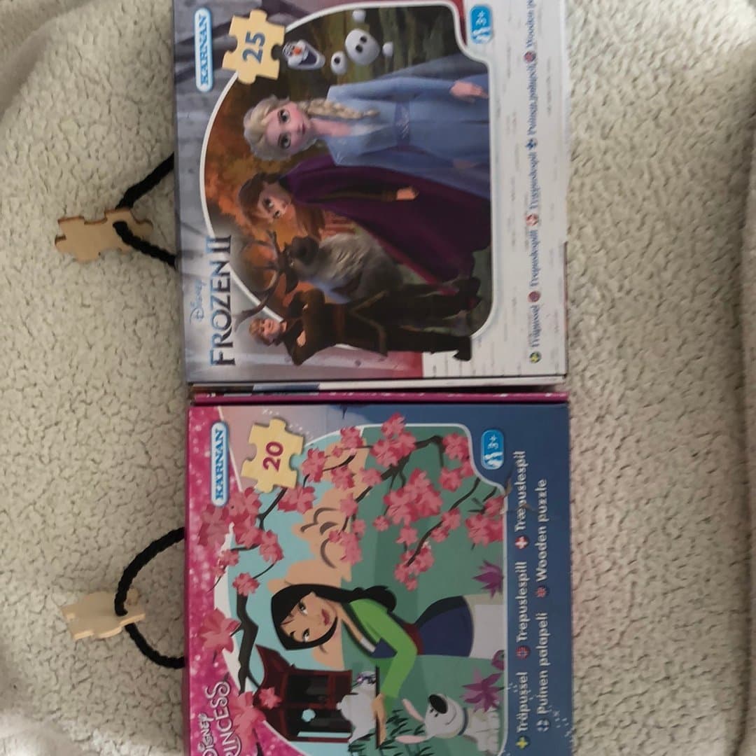 Disney Frozen II och Disney Princess träpussel