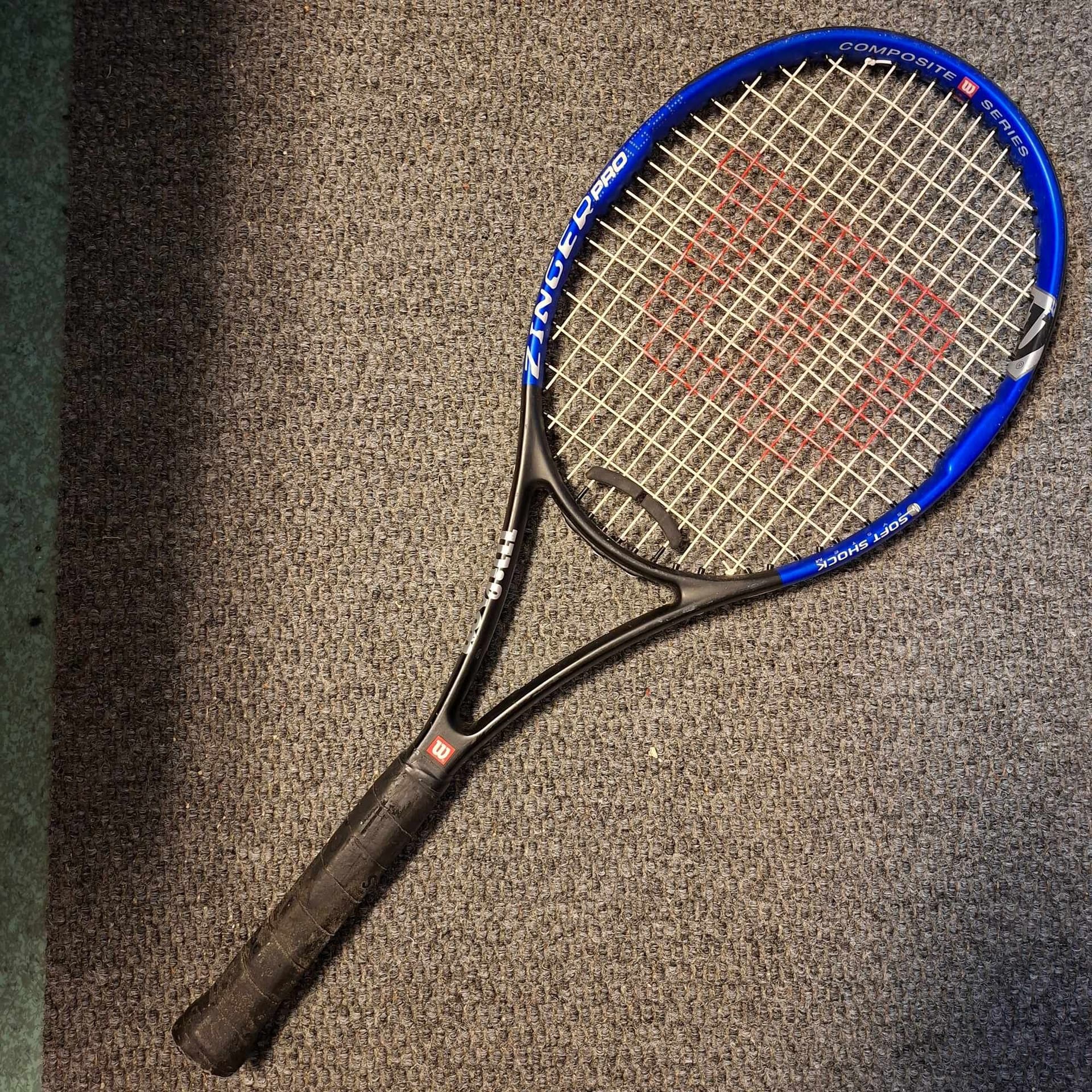 Wilson Zinger Pro – Prisvärt Tennisracket för Motionär & Nybörjare