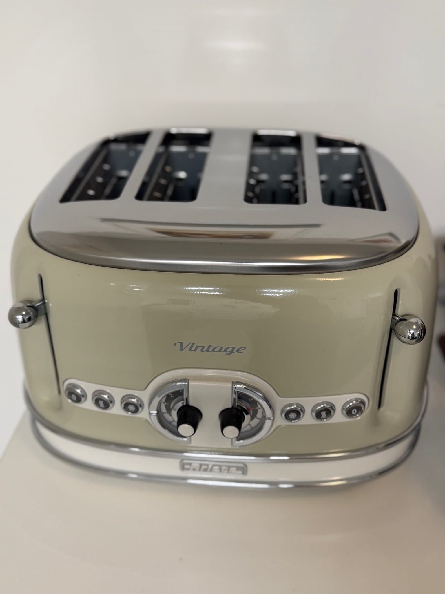 Ariete brödrost 4 skivor beige