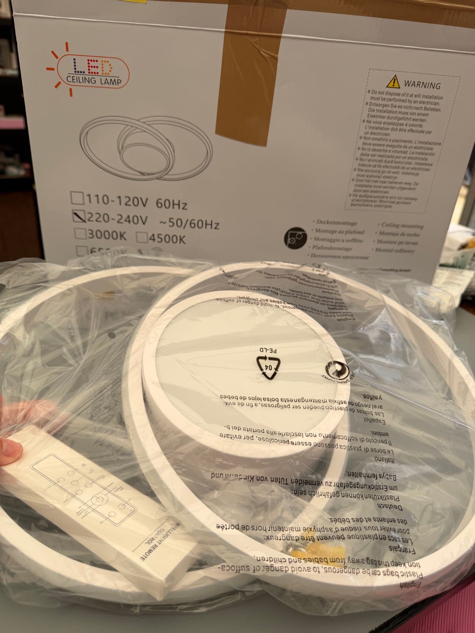 LED Taklampa med fjärrkontroll, 220-240V