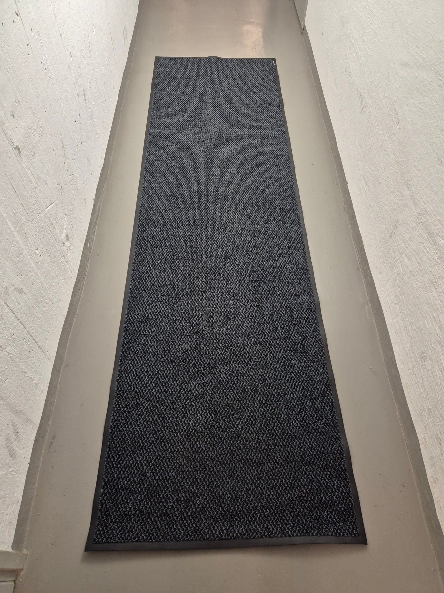 Entrématta Berendsen (Elis) 300x85 cm Nypris cirka 5000 kr.