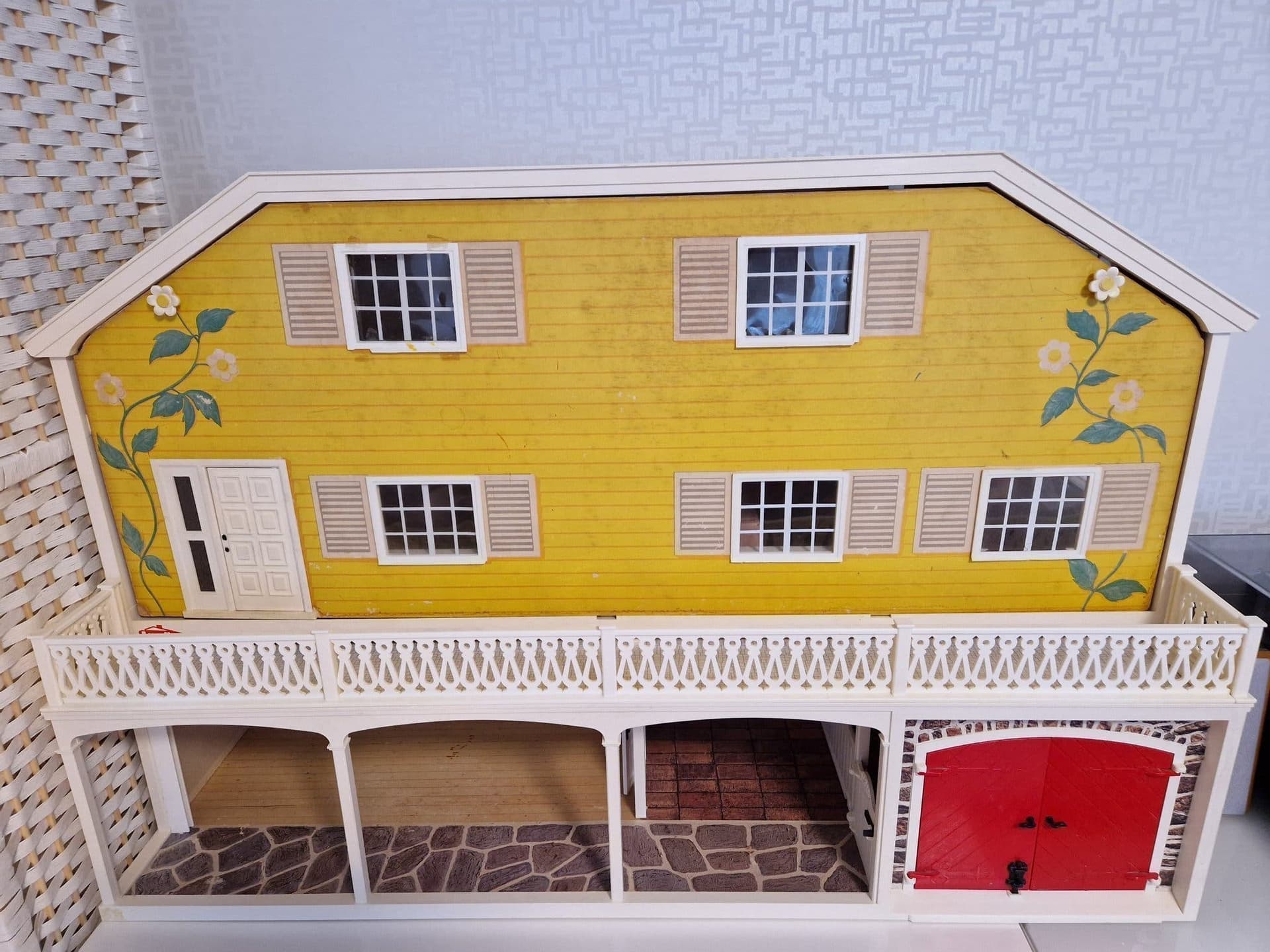 Fint Lundby Dallas paket - Garagedörrarna är hela, även låset