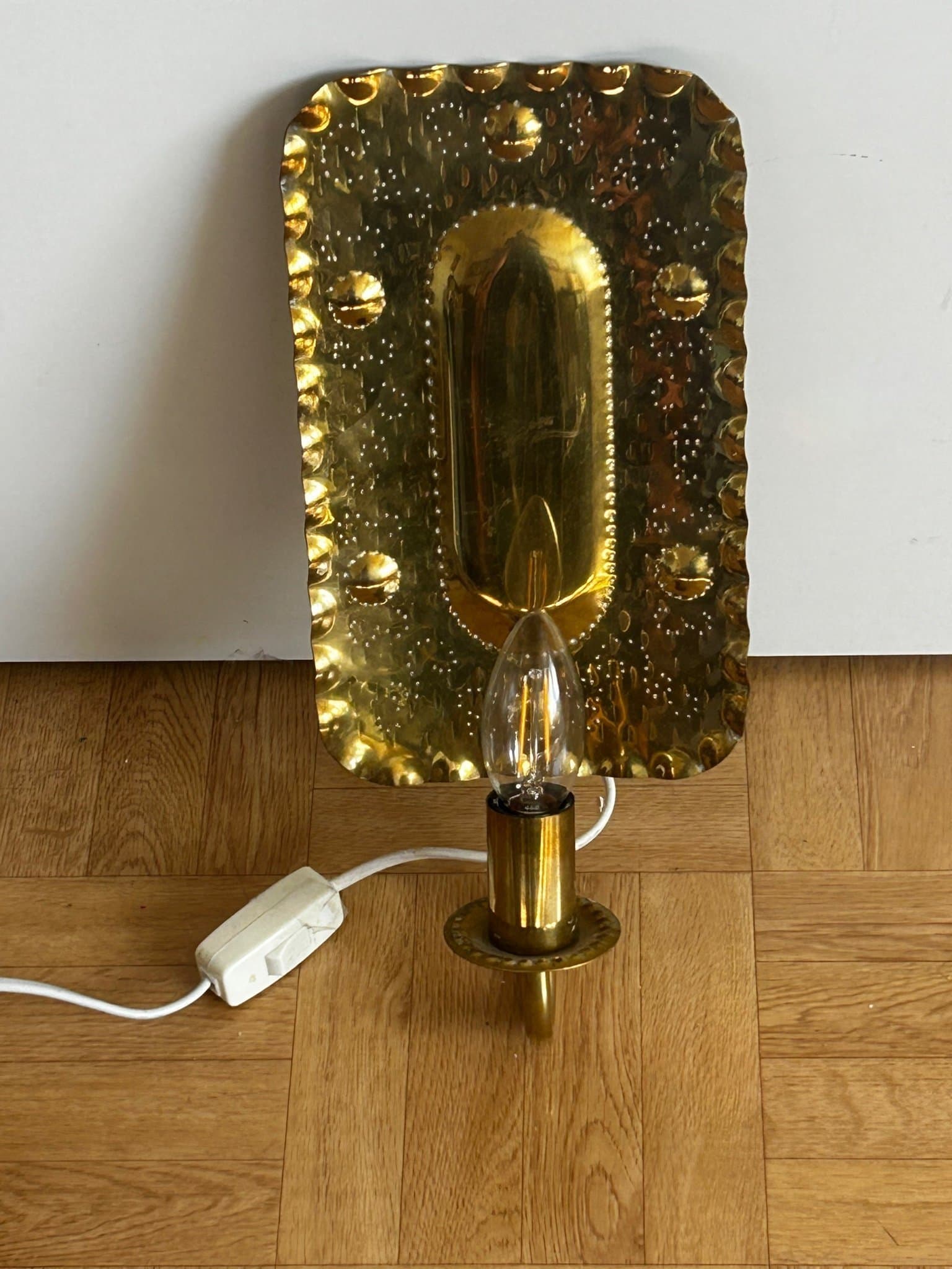 Vägglampa i mässing, TM Injson