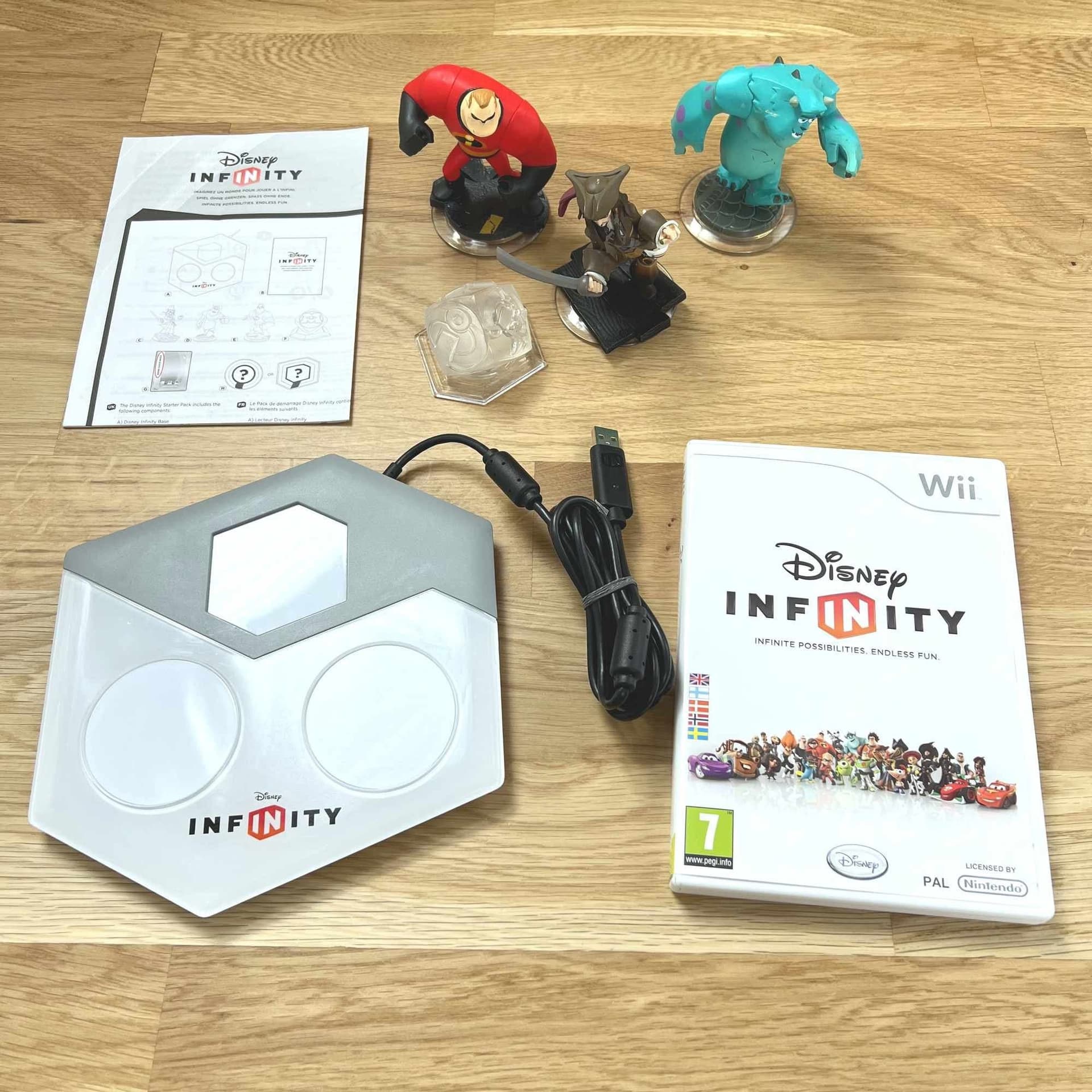 Disney Infinity 1.0 Startpaket / Kit - Portal och figurer | Bra skick