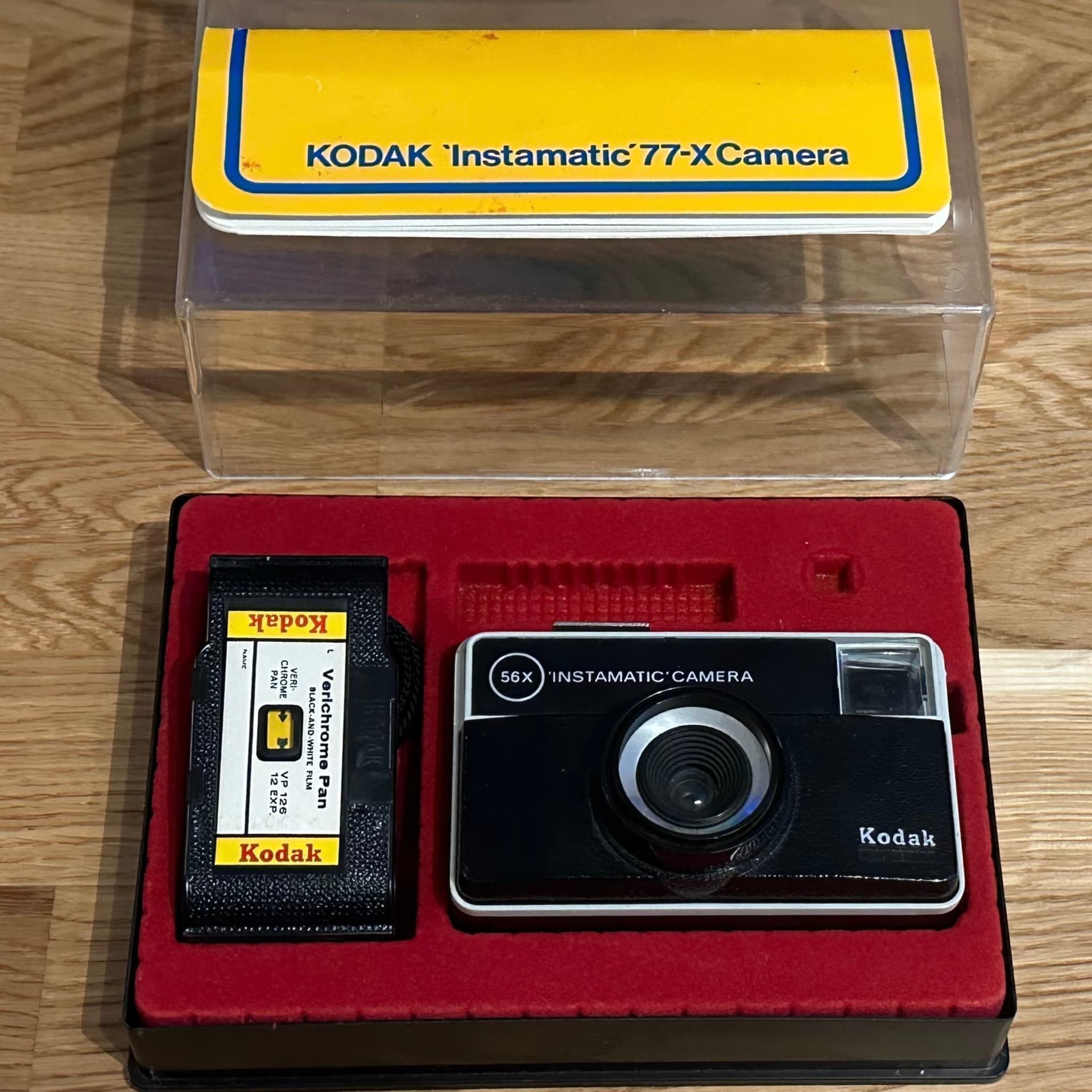 Ovanligt! retro Kodak Instamatic 77-X kamera | Originalbox | Manual | Tillbehör