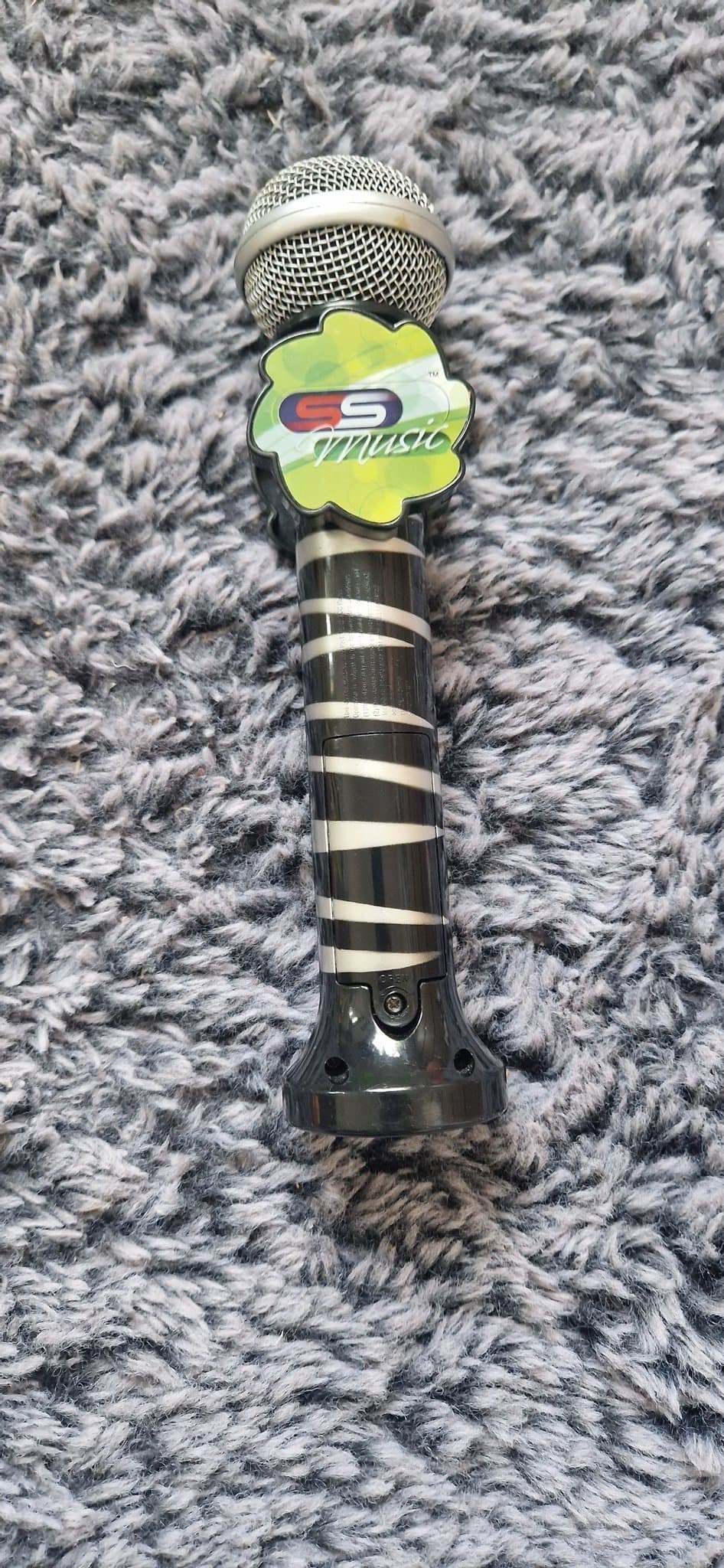 Leksaksmikrofon med ljud