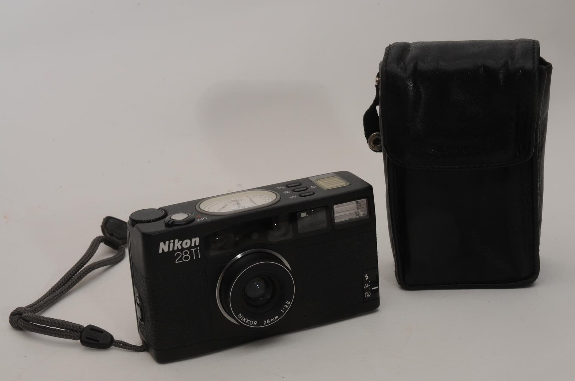 Nikon 28Ti
