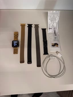 Apple Watch Series 5 Guld med extra armband och laddare