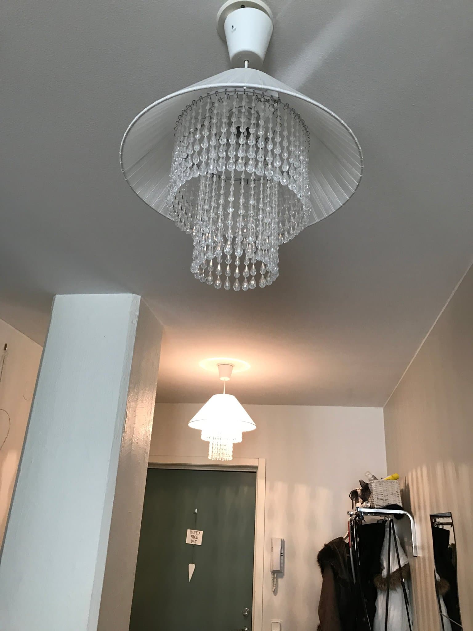 två st taklampor