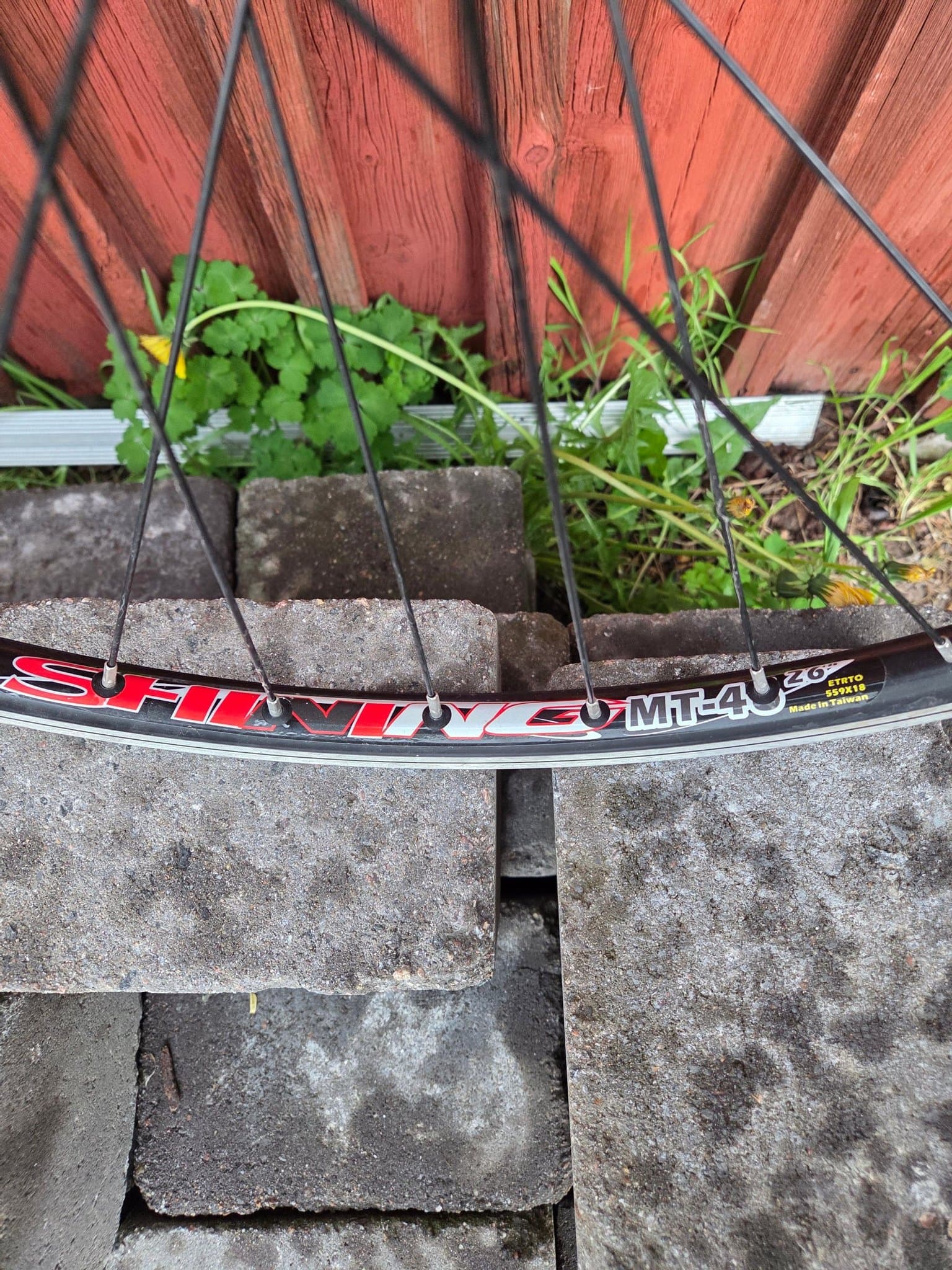 Shimano MT-40 bakhjul 26 tum