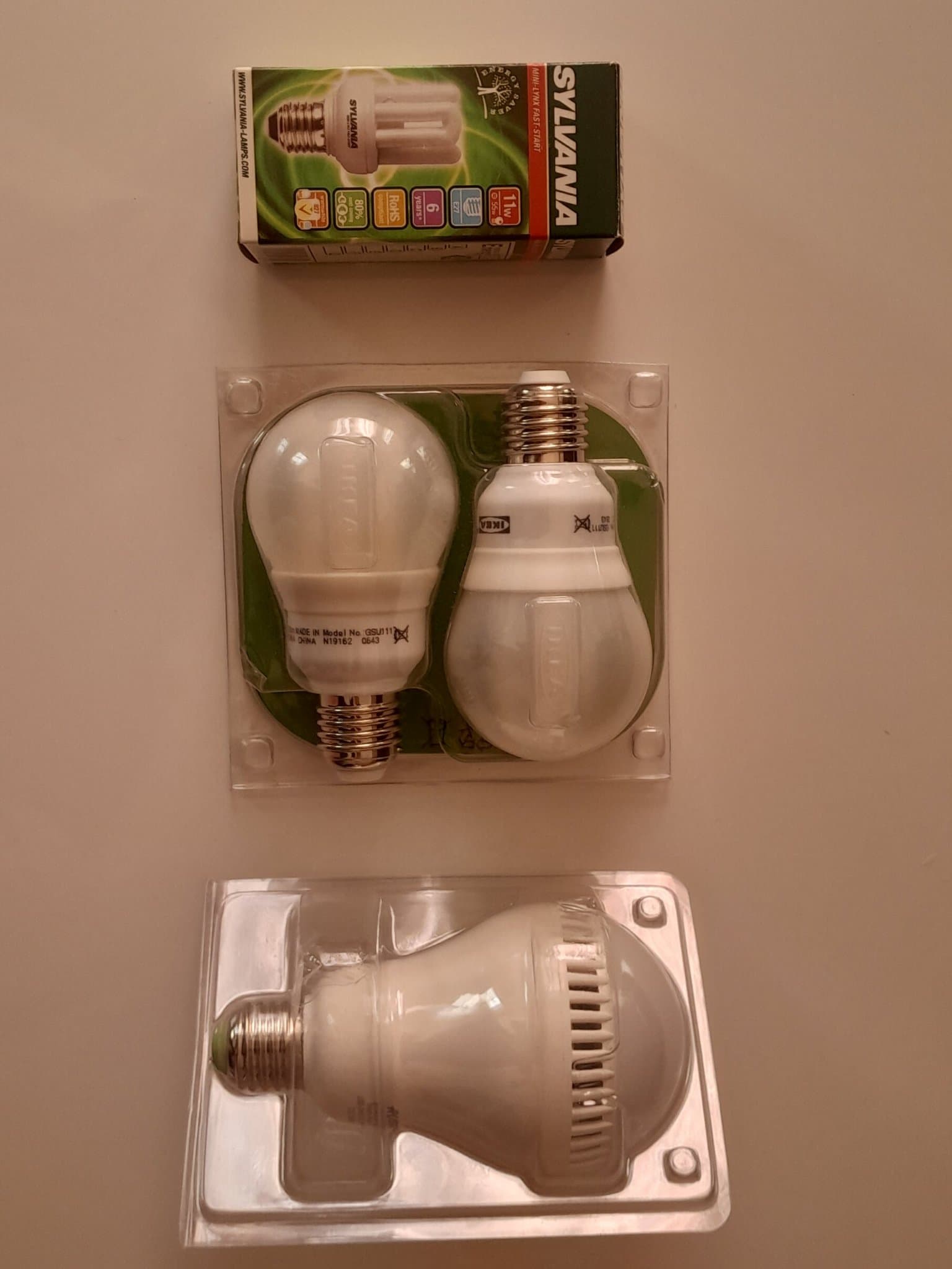 4 st LED-lampor *NYA* 1x E27 11W (50W), 2x 11W (50W), 1x E27 strålvinkel 120° 6W
