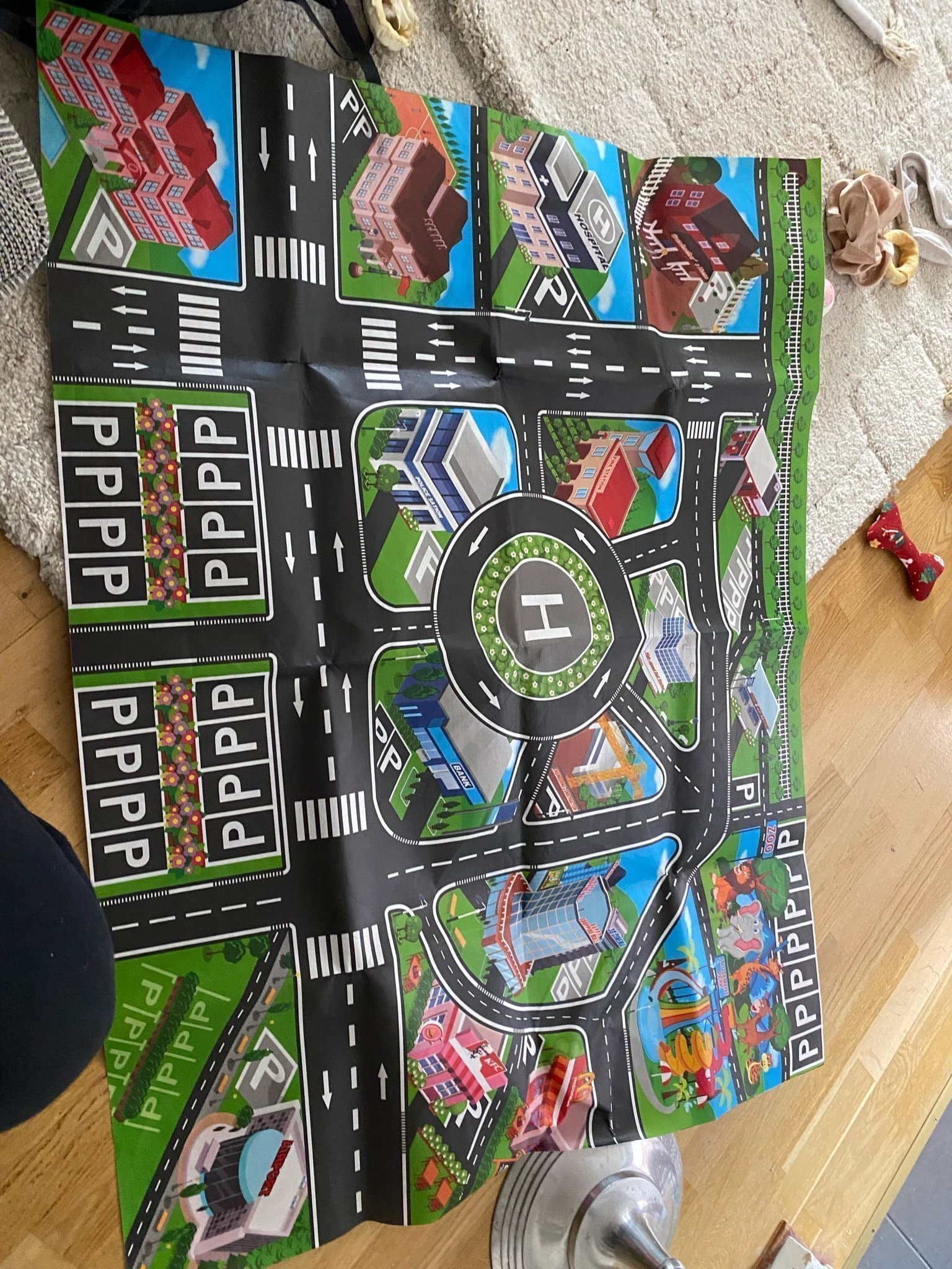 Lekmatta med stadsmotiv