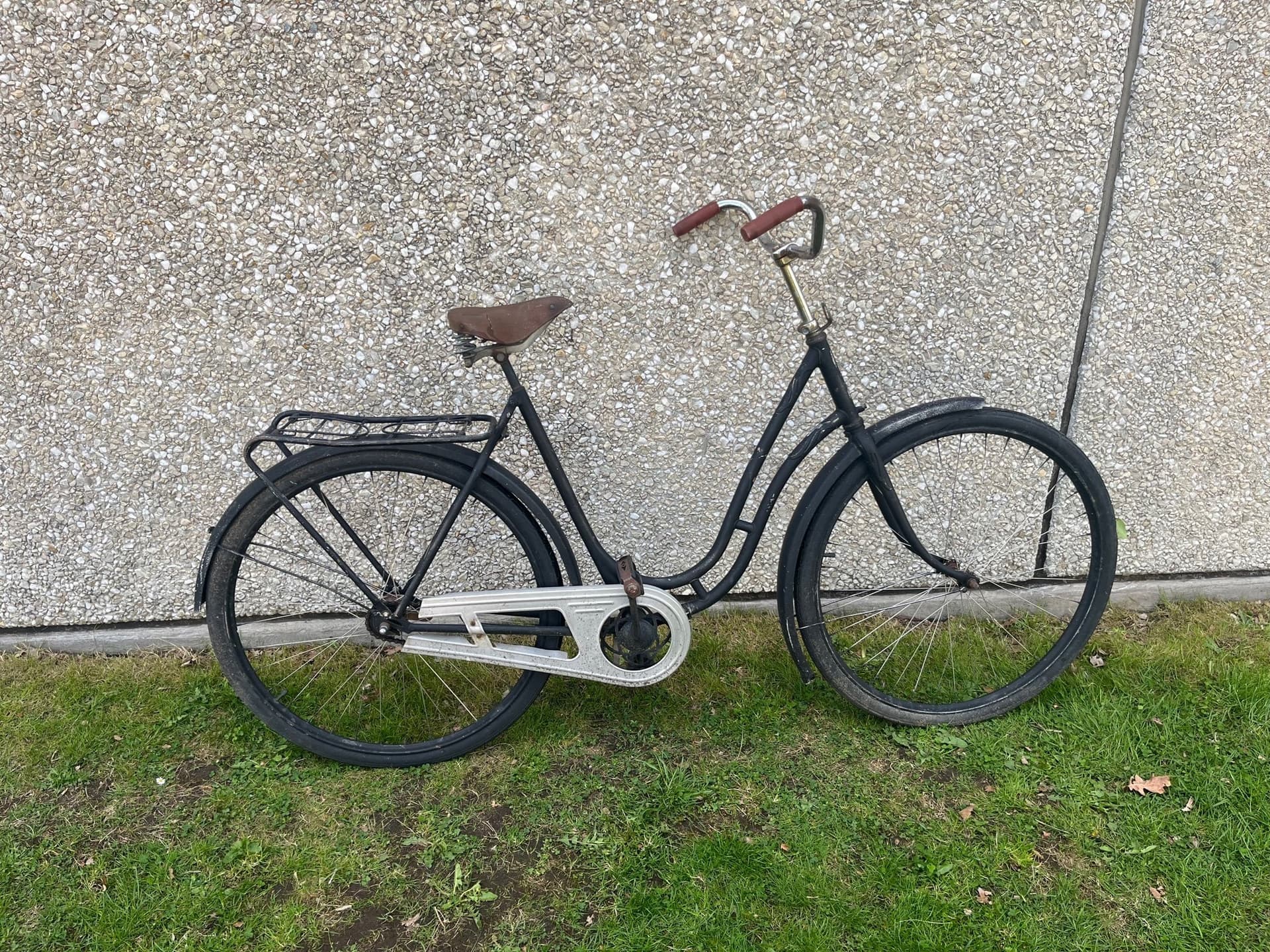 Äldre damcykel / nostalgicykel – fullt fungerande