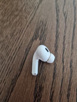 Apple AirPods Pro (vänster)