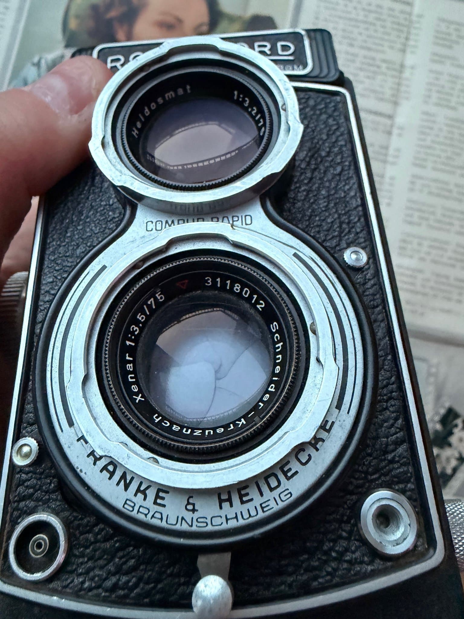 Rolleicord III (3) / Xenar 75mm 3.5 / Orange filter / Hood / Tested