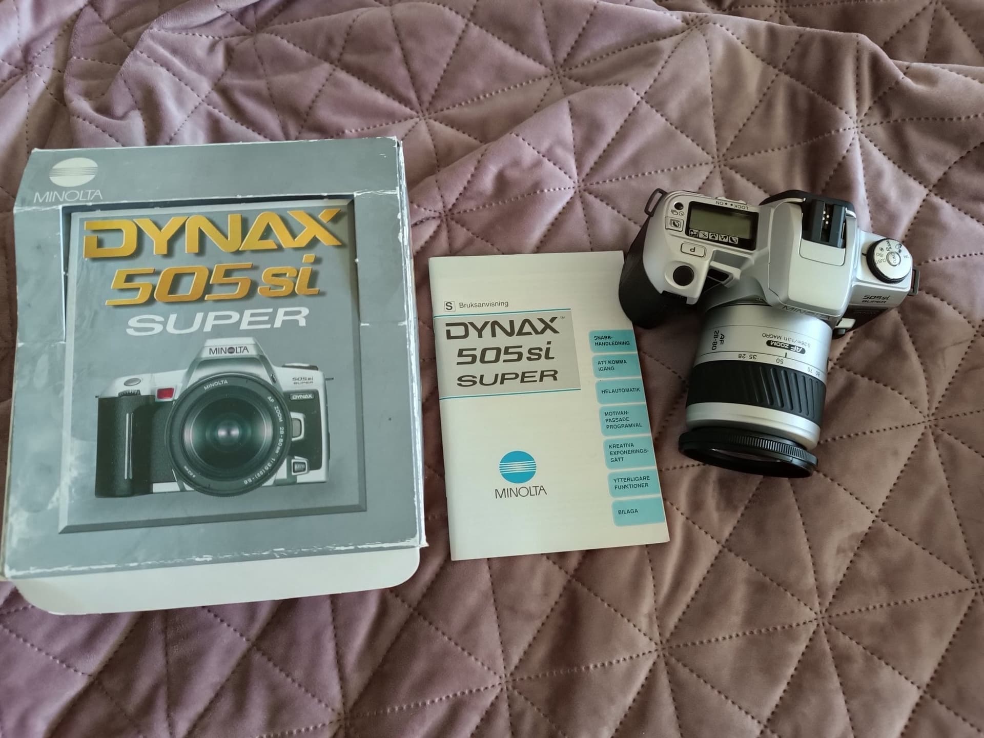 Minolta Dynax 505si Super AF Zoom 28-80mm Camera