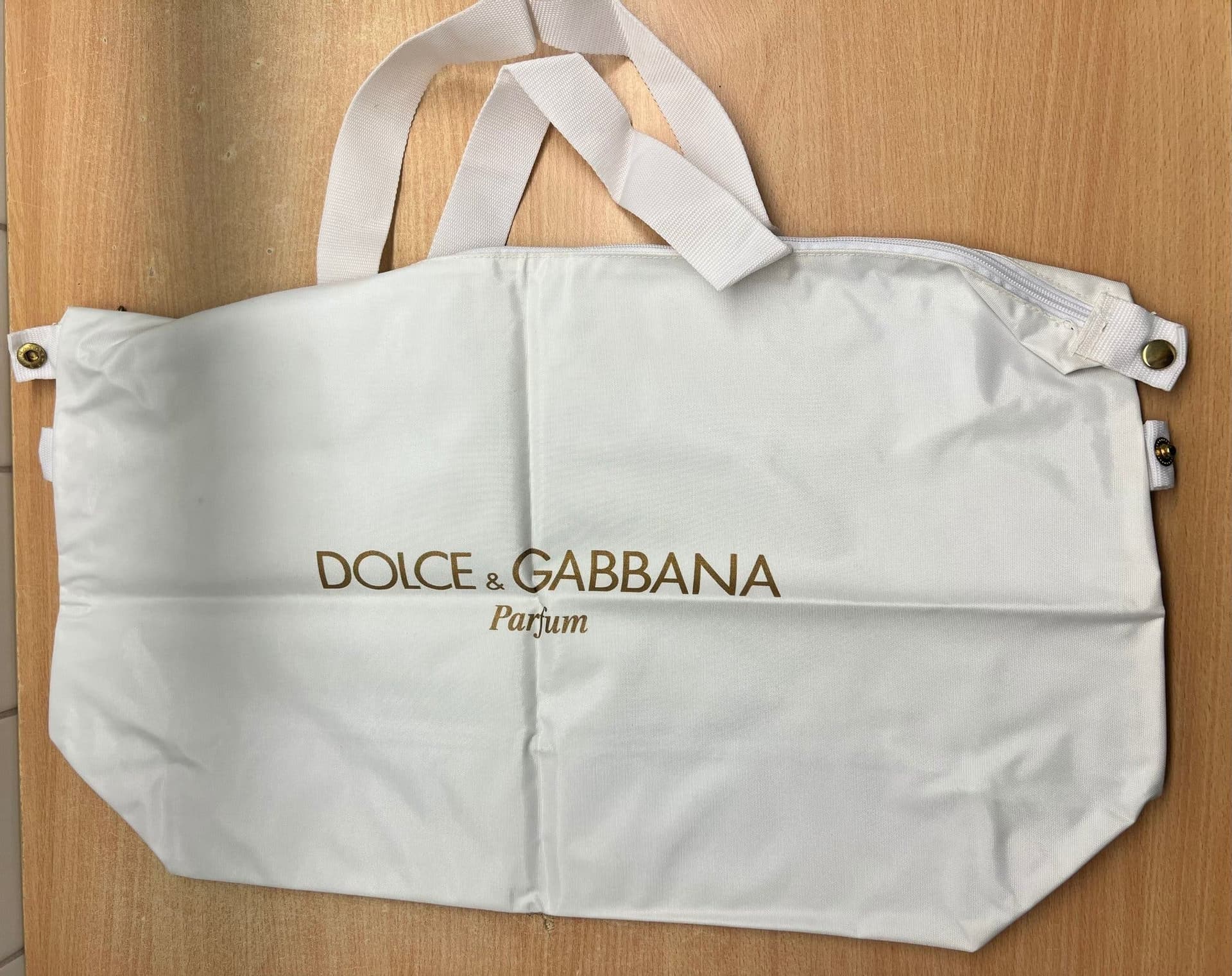 DOLCE & GABBANA PARFUM VIT BEACH POOL STRAND WEEKEND BAG M GULD LOGGO