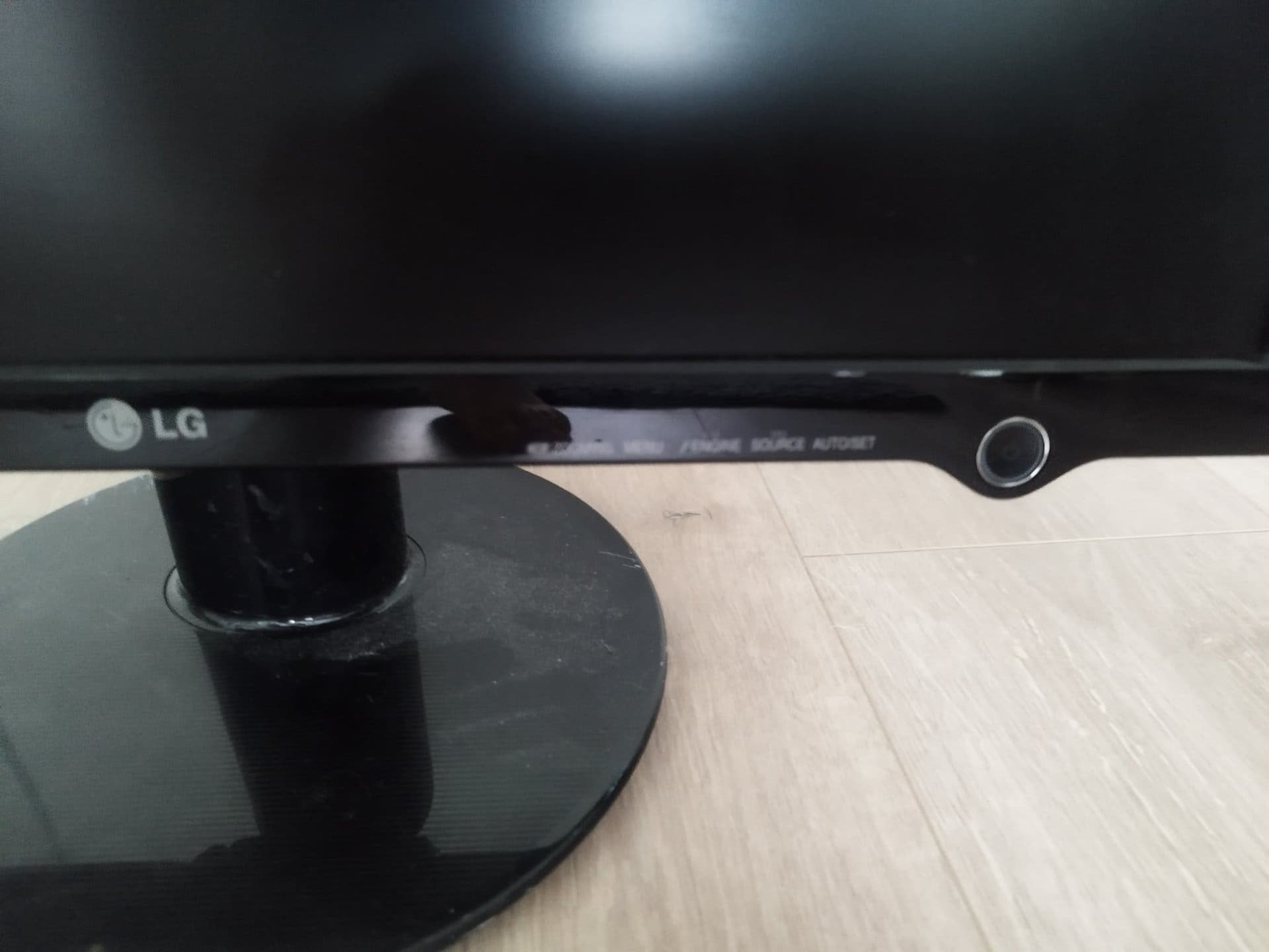 LG Flatron L227WT-PF Datorbildskärm
