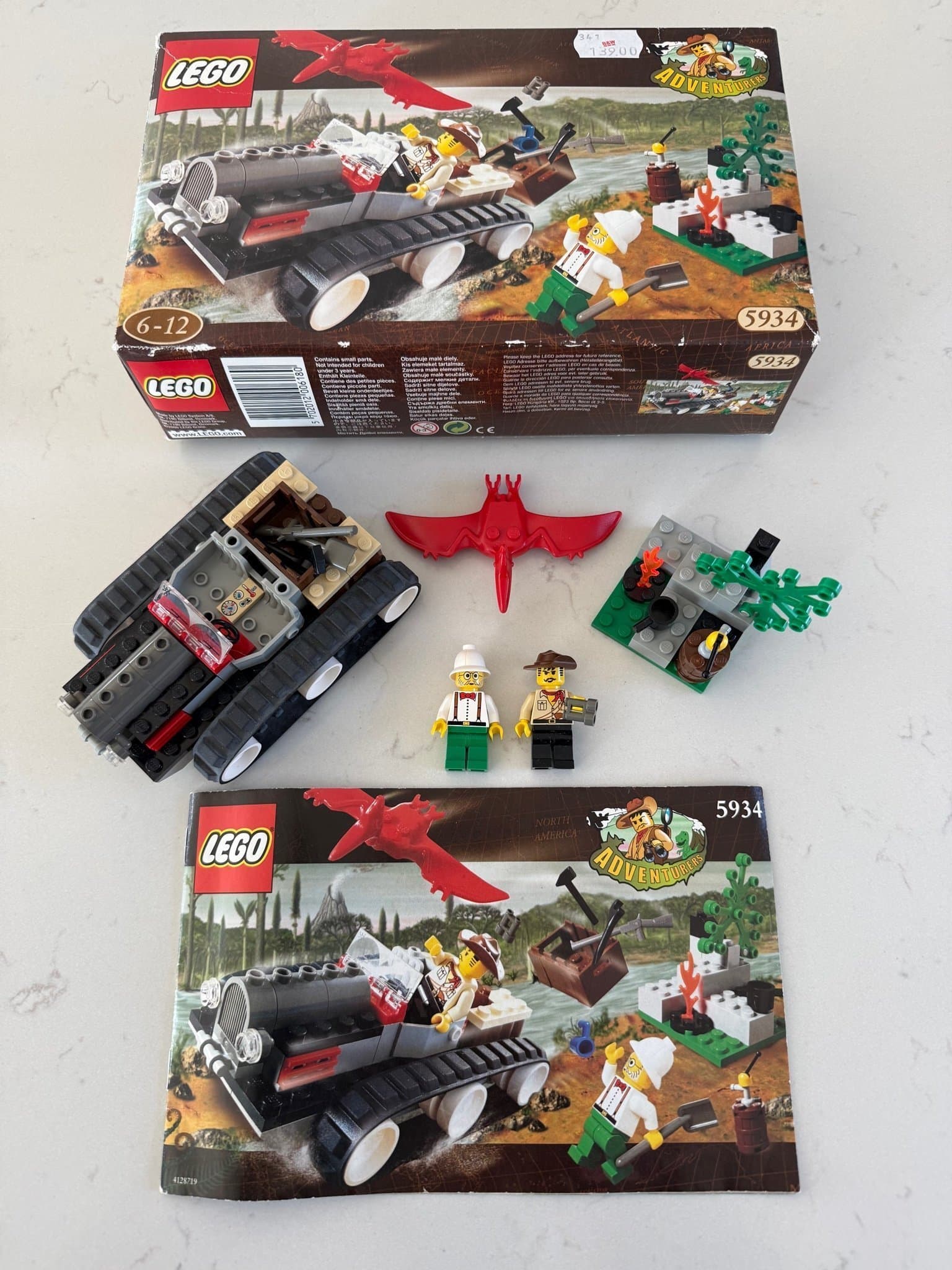 LEGO Adventurers 5934 Dino island Explorer