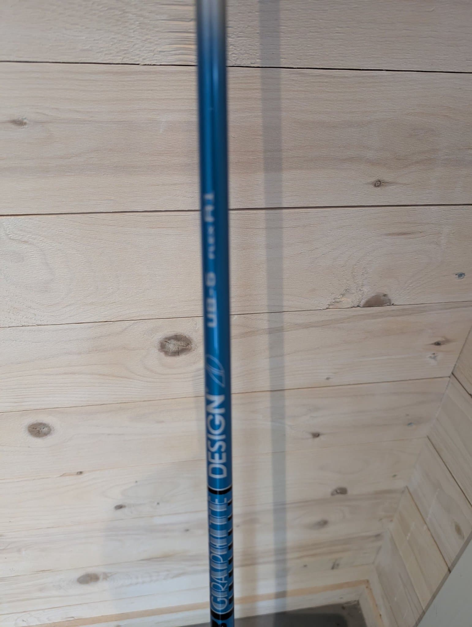 Graphite Design Tour AD UB-5 R1 skaft