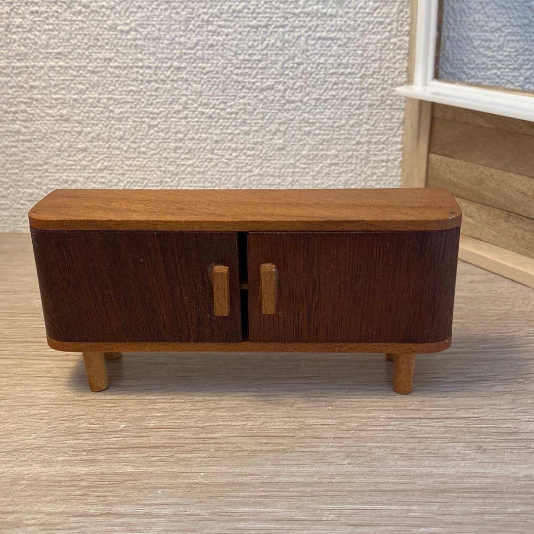 60-tals sideboard till Lundby / Lerro dockskåp, vintage, nostalgi