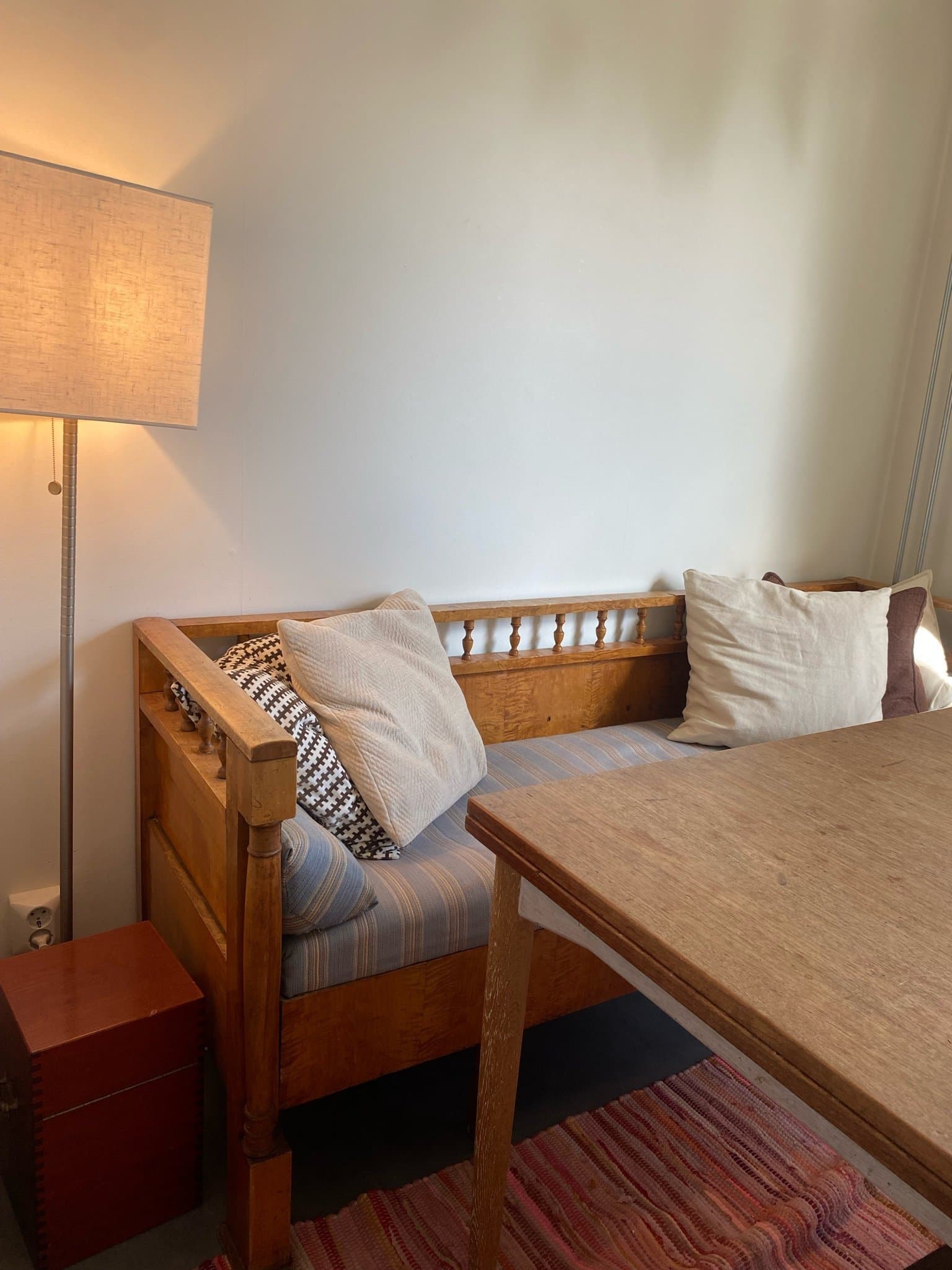 Antik Träsoffa/Kökssoffa