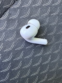 Apple AirPods Pro (2nd generation) Höger hörlur A3048