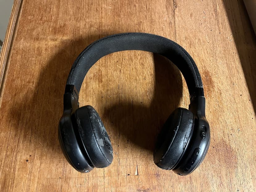 JBL E45 BT