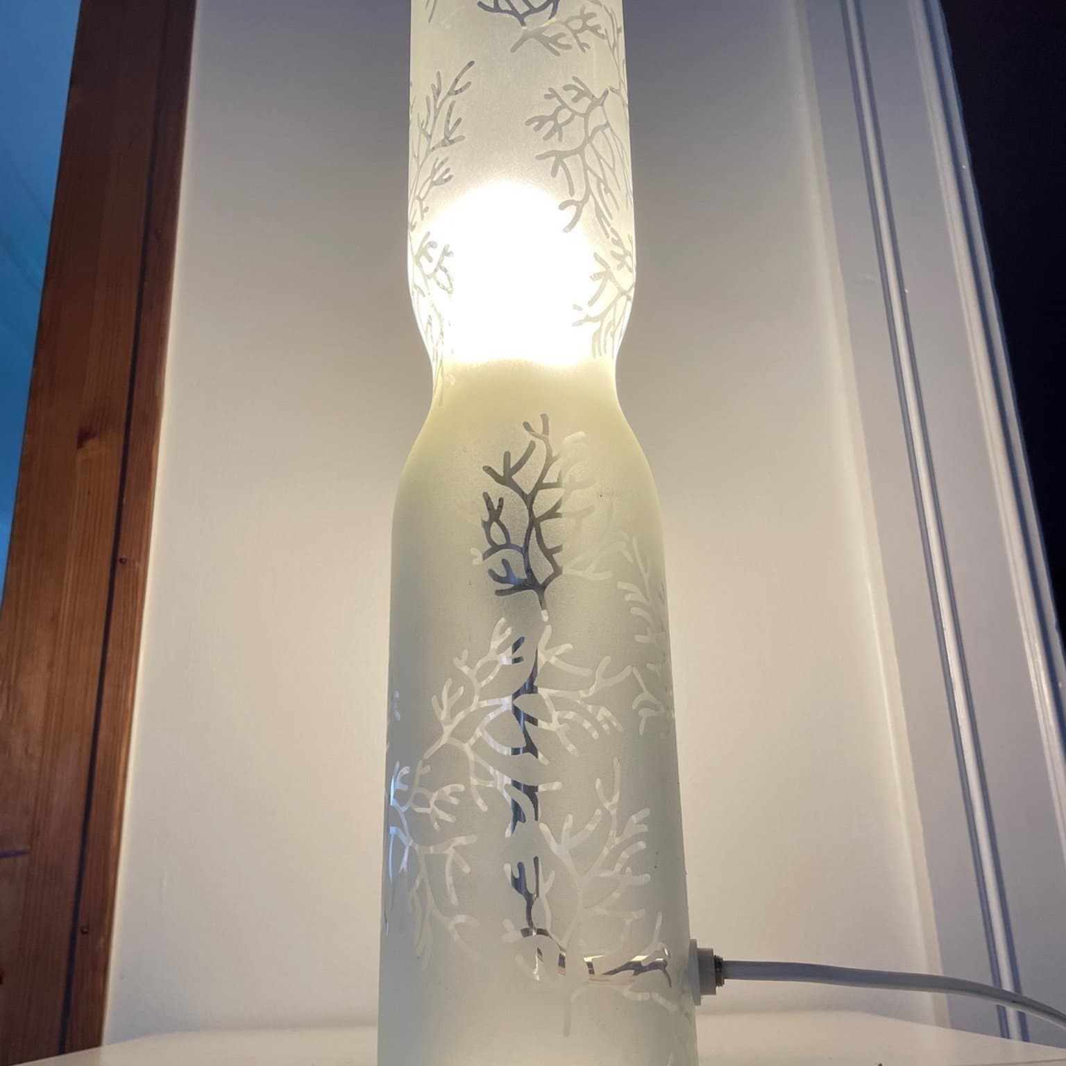 IKEA SMÄRT Frostad Grenmönstrad Cylinderbordslampa – Designad av Michiko Nakata