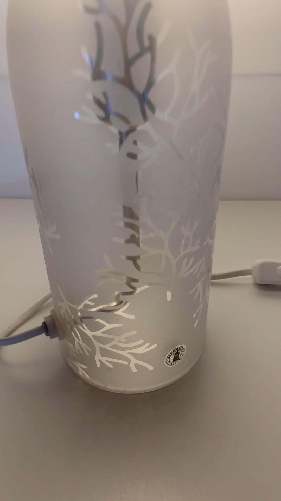 IKEA SMÄRT Frostad Grenmönstrad Cylinderbordslampa – Designad av Michiko Nakata