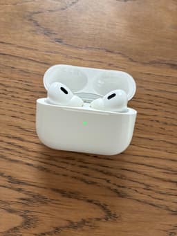 Apple AirPods Pro Gen 2