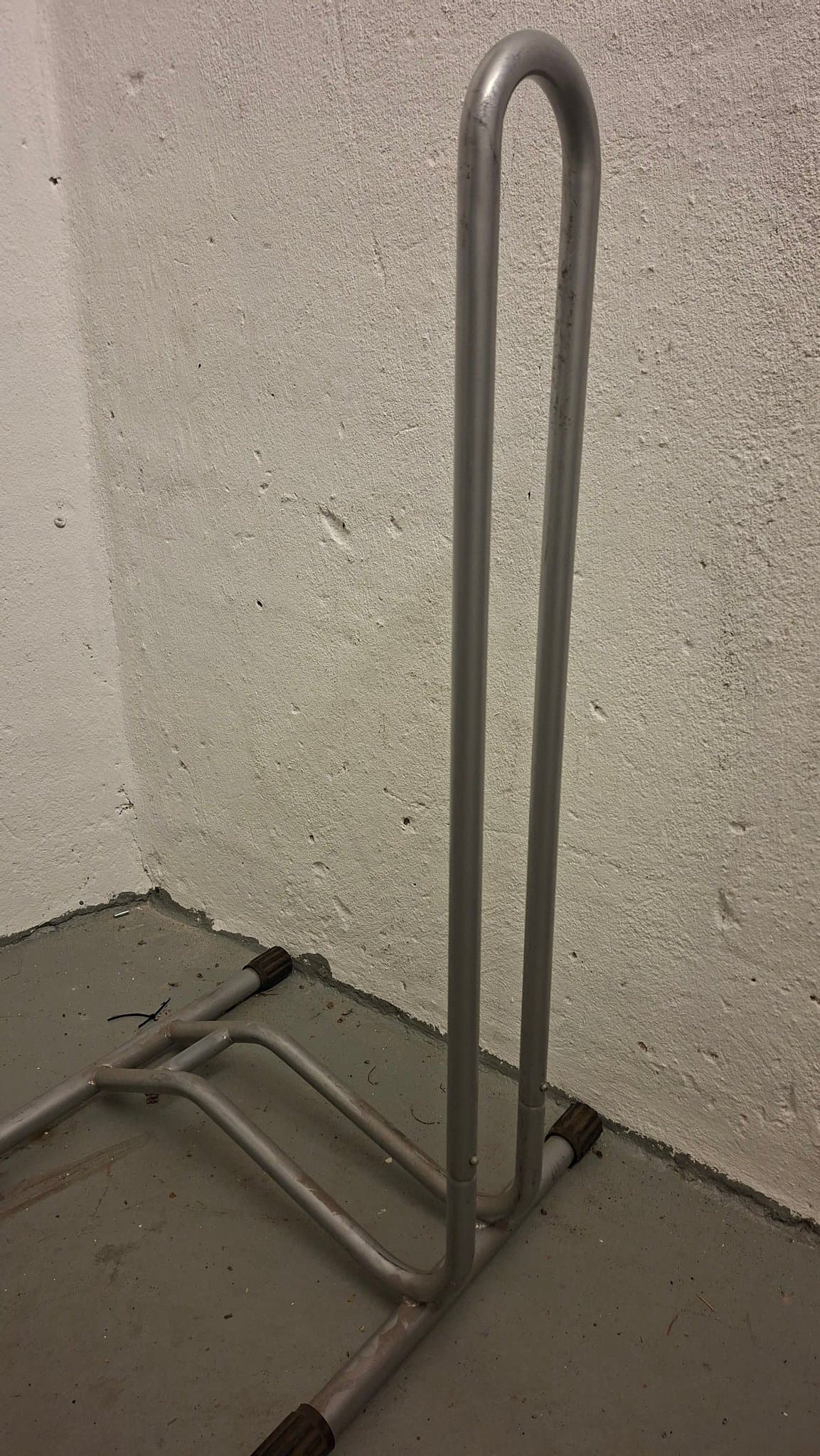 Cykelställ i metall