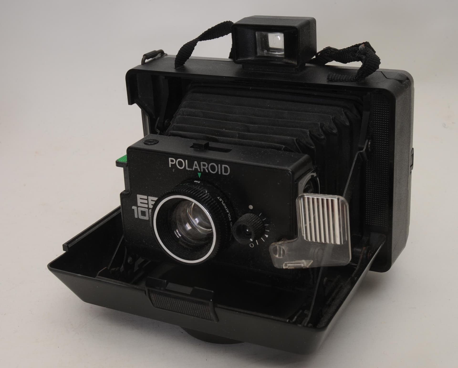 Polaroid EF 100