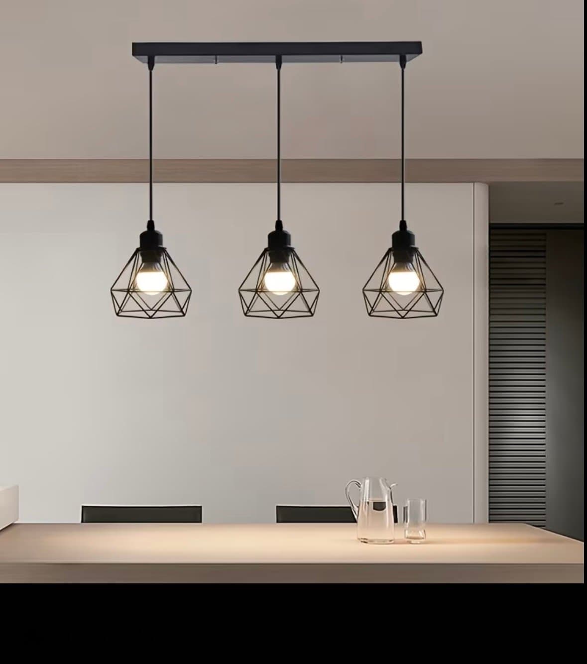 Modern taklampa i industriell stil – 3 lampor