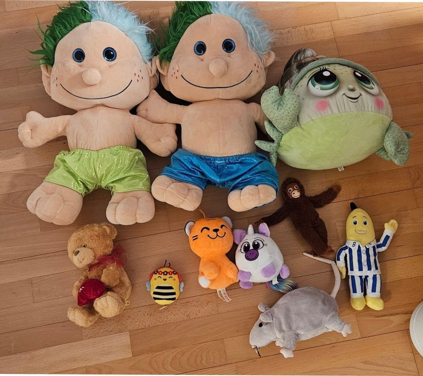 Stort paket med blandade mjukdjur