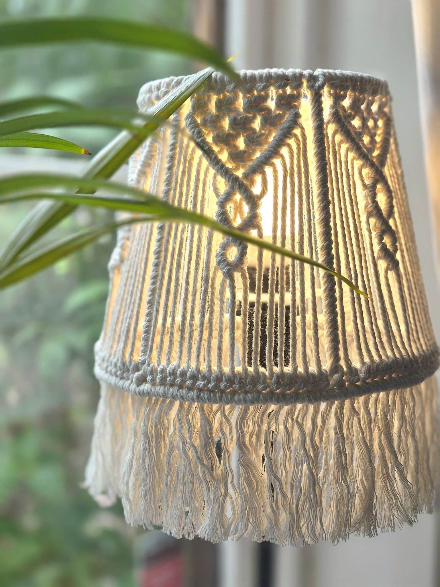 Handgjord makramé-lampskärm / Boho