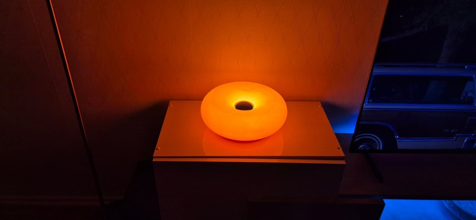 Orange Donut LED-skrivbordslampa – stämningsfull och dimbar