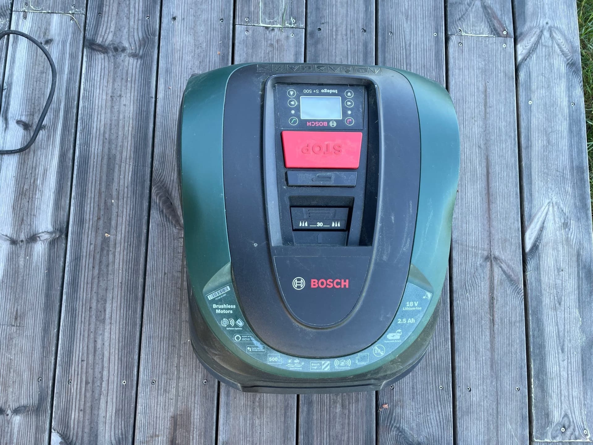 Bosch Indego S 500 robotgräsklippare med tillbehör