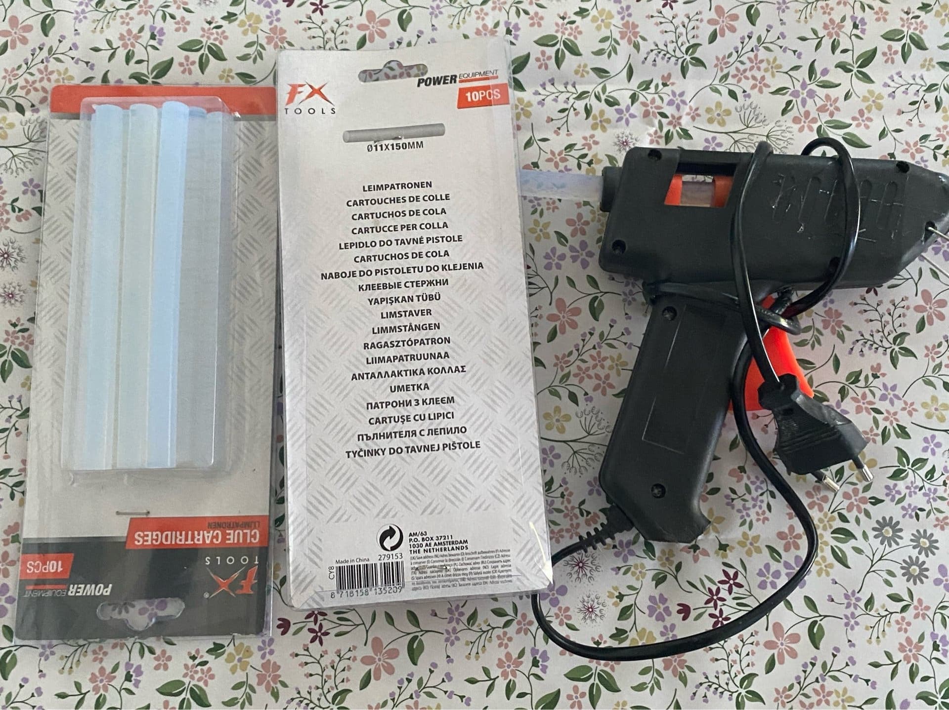 Limpatroner och limpistol