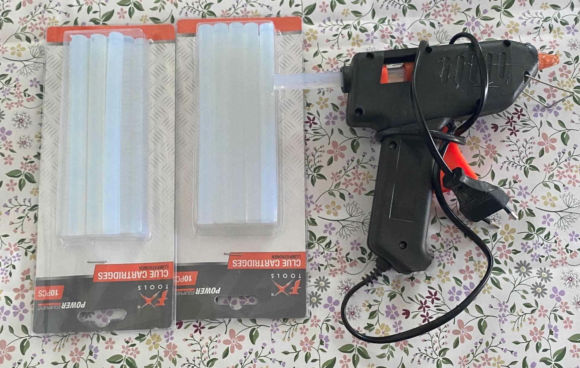 Limpatroner och limpistol