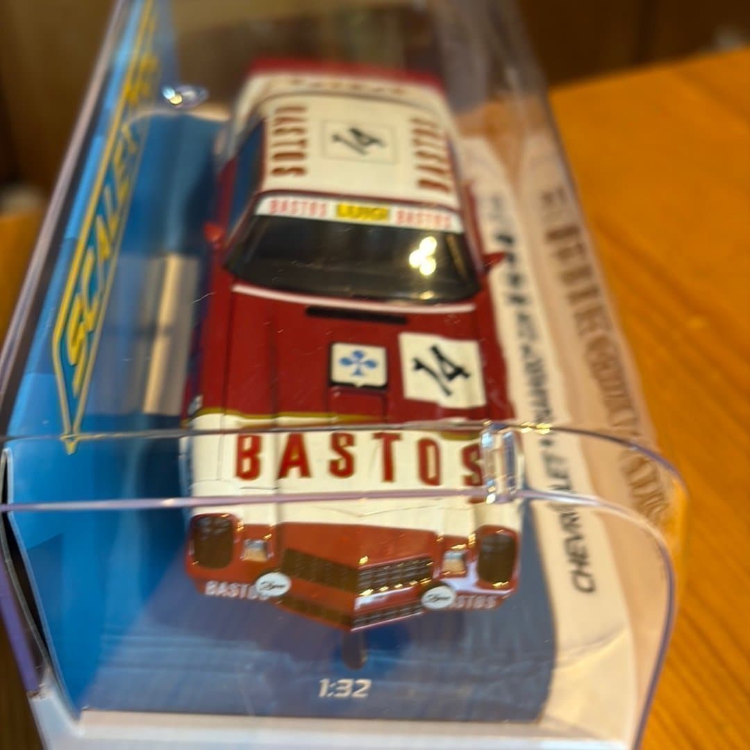 Scalextric Chevrolet Camaro Z28 Bastos