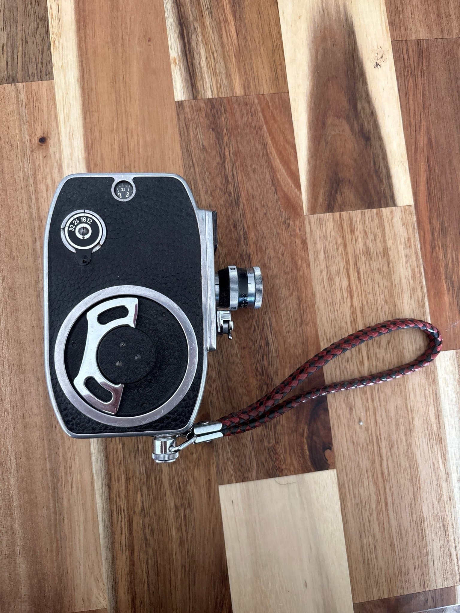 Paillard-Bolex B8