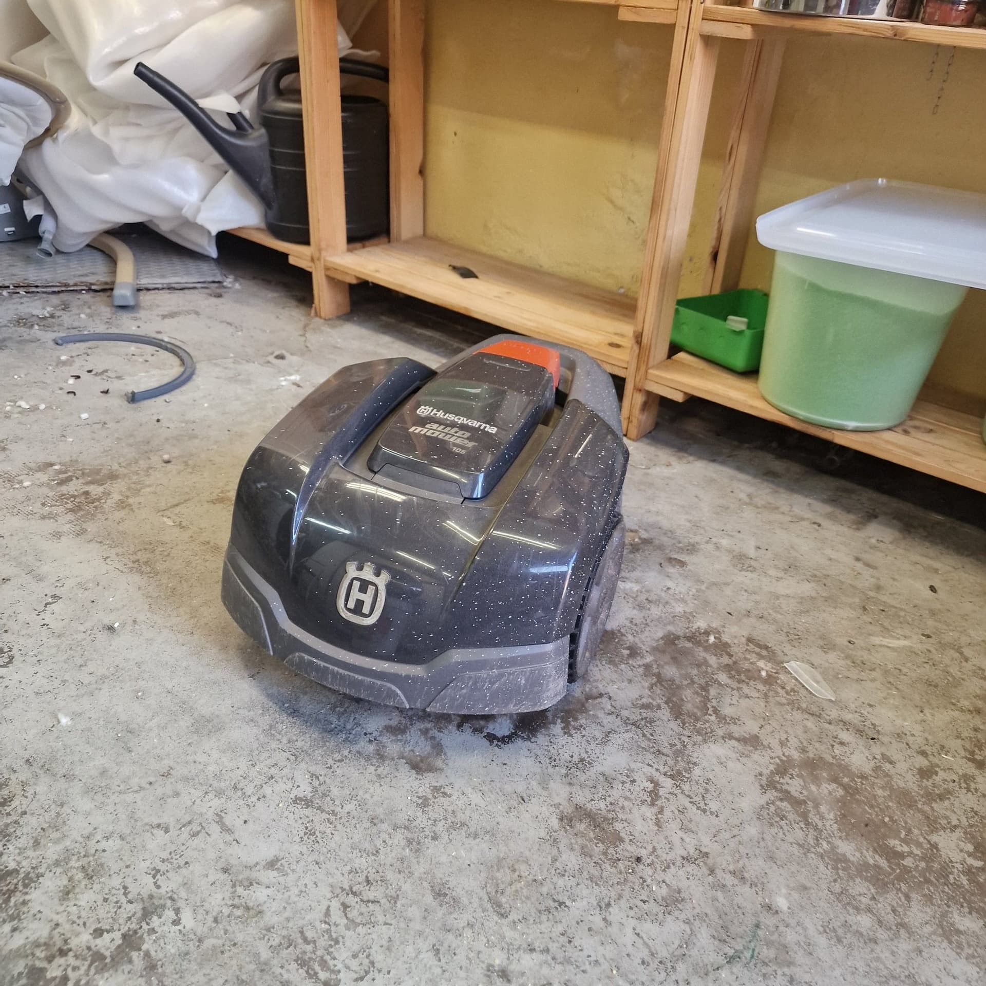 Husqvarna Automower 105 – mycket fint skick